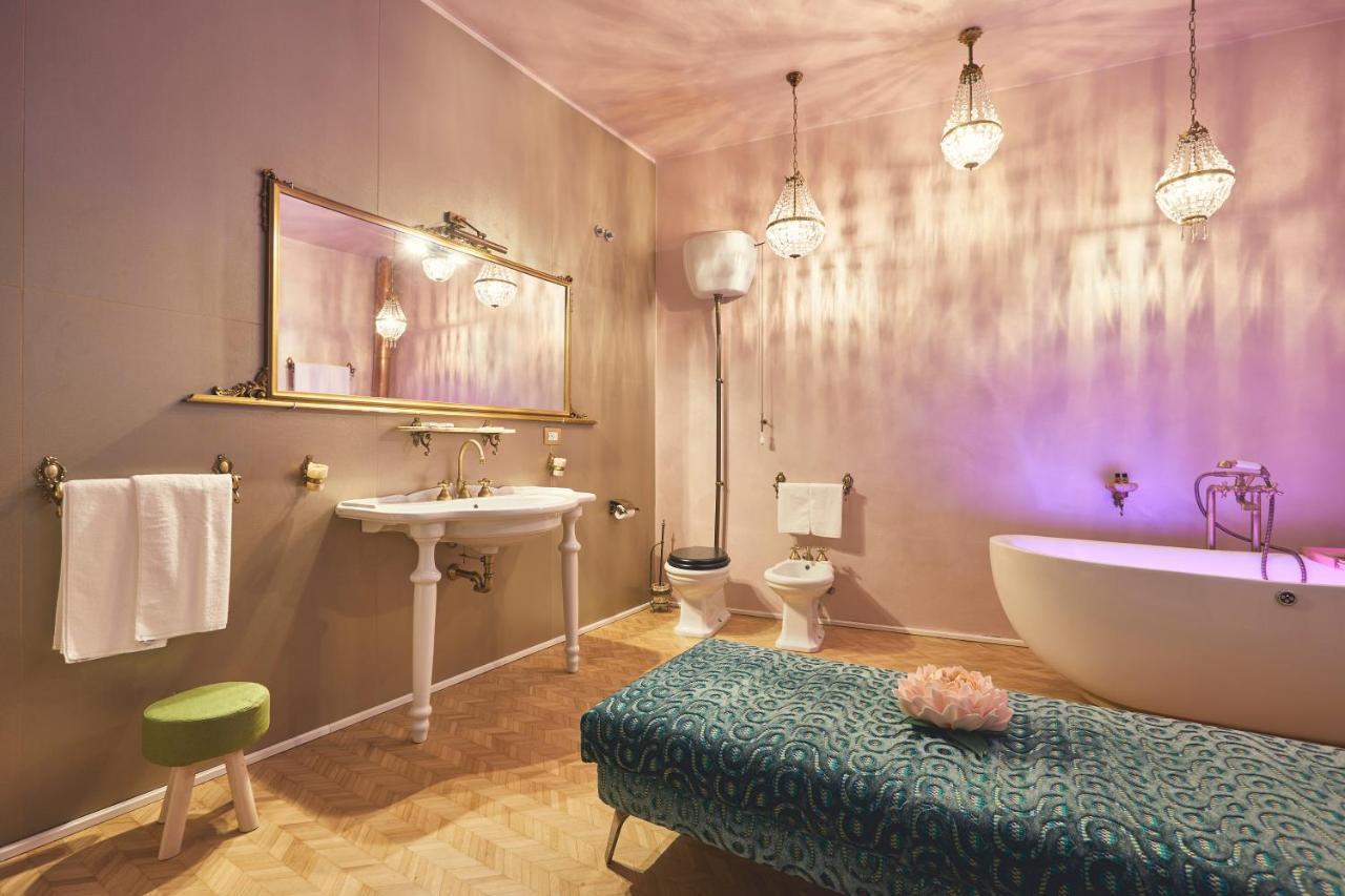 Le Stagioni Luxury Suite Forli Bagian luar foto