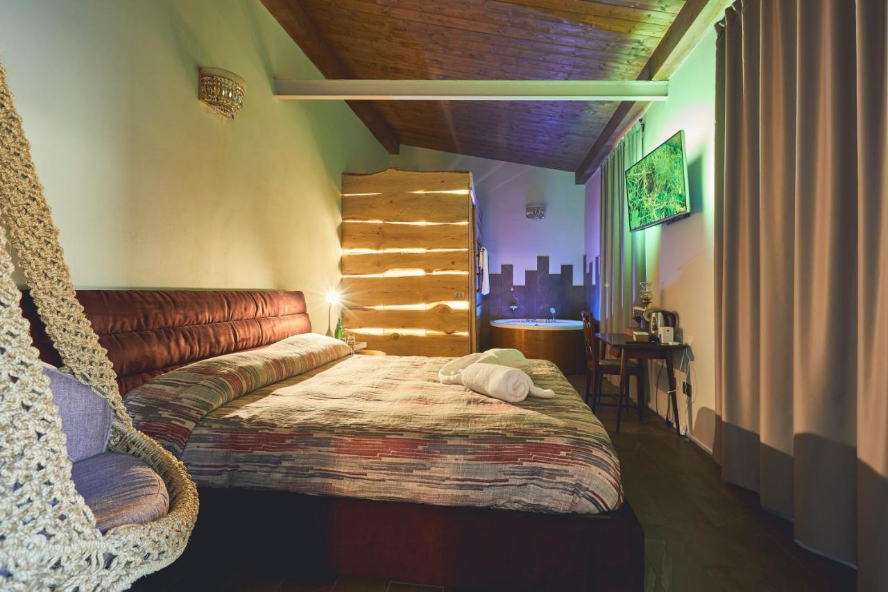 Le Stagioni Luxury Suite Forli Bagian luar foto